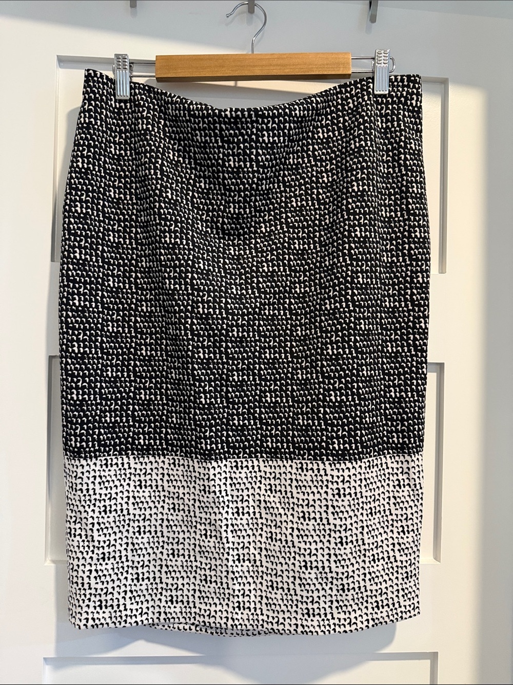 Vince Camuto Black and White Two-Tone Pencil Skirt- Stretchy material